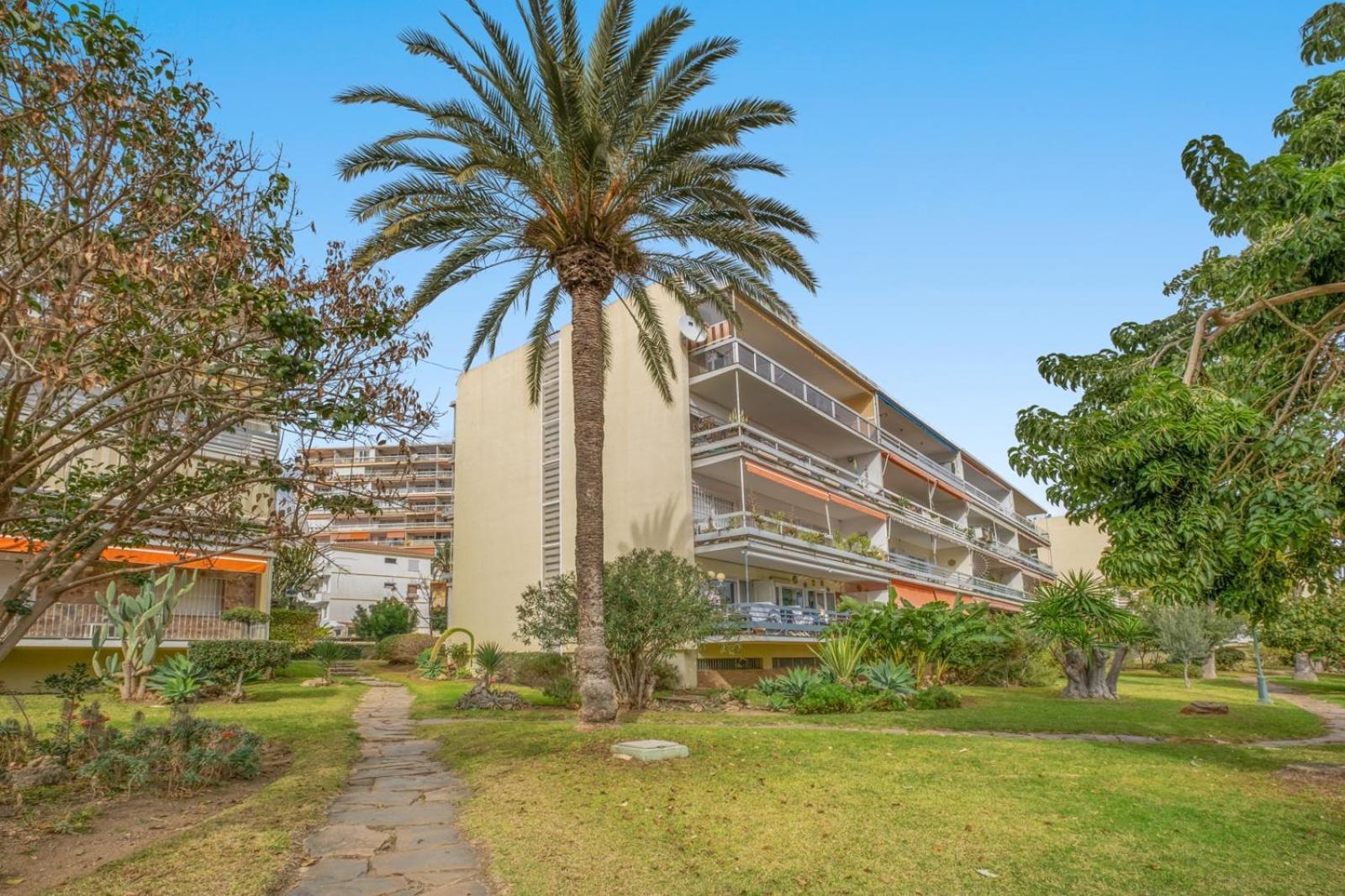 Piso Con 2 Habitaciones, 2 Terrazas Y Piscina ตอร์เรโมลิโนส ภายนอก รูปภาพ