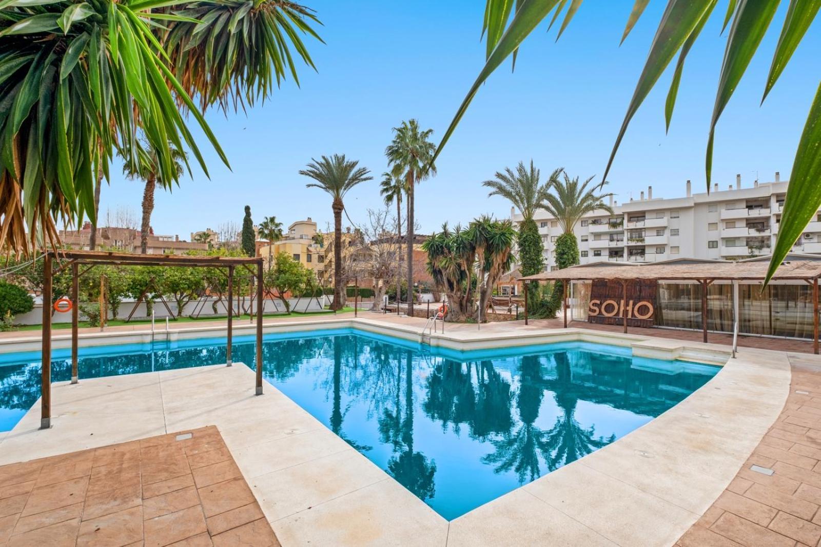 Piso Con 2 Habitaciones, 2 Terrazas Y Piscina ตอร์เรโมลิโนส ภายนอก รูปภาพ