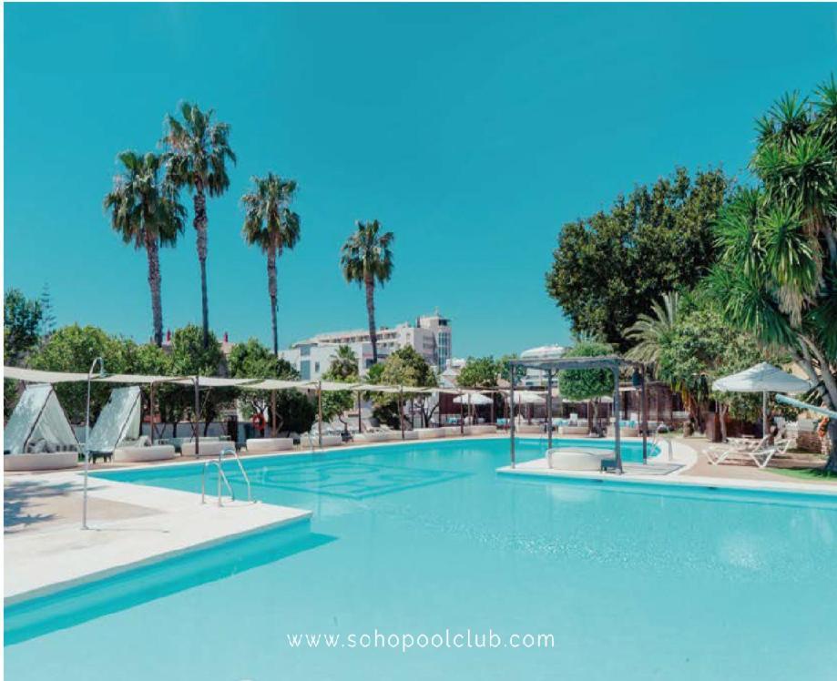 Piso Con 2 Habitaciones, 2 Terrazas Y Piscina ตอร์เรโมลิโนส ภายนอก รูปภาพ